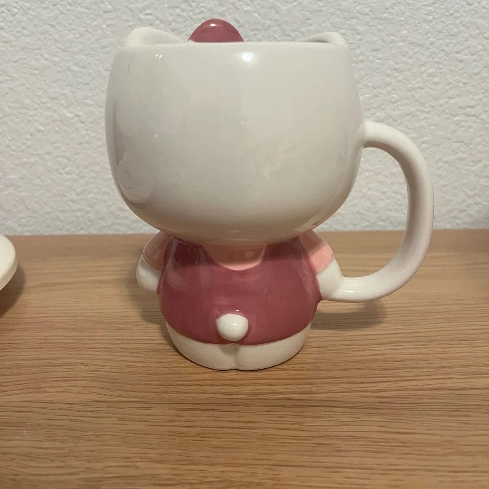 Hello Kitty Full Body Mug - Picture 2 of 8
